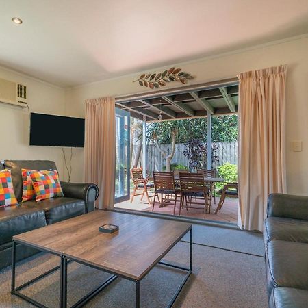 Pipi Dune Villa - Whitianga Holiday Home エクステリア 写真