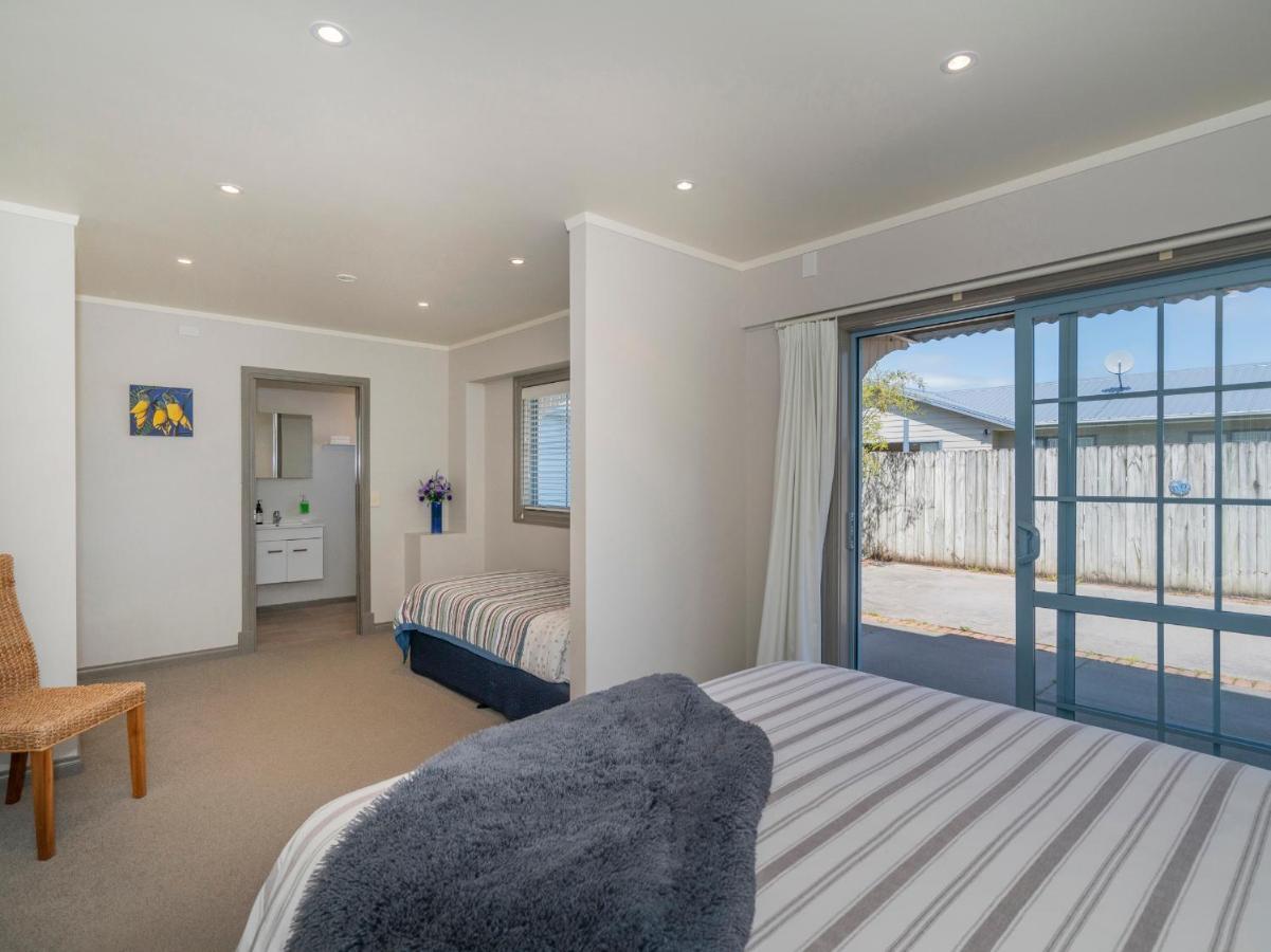 Pipi Dune Villa - Whitianga Holiday Home エクステリア 写真