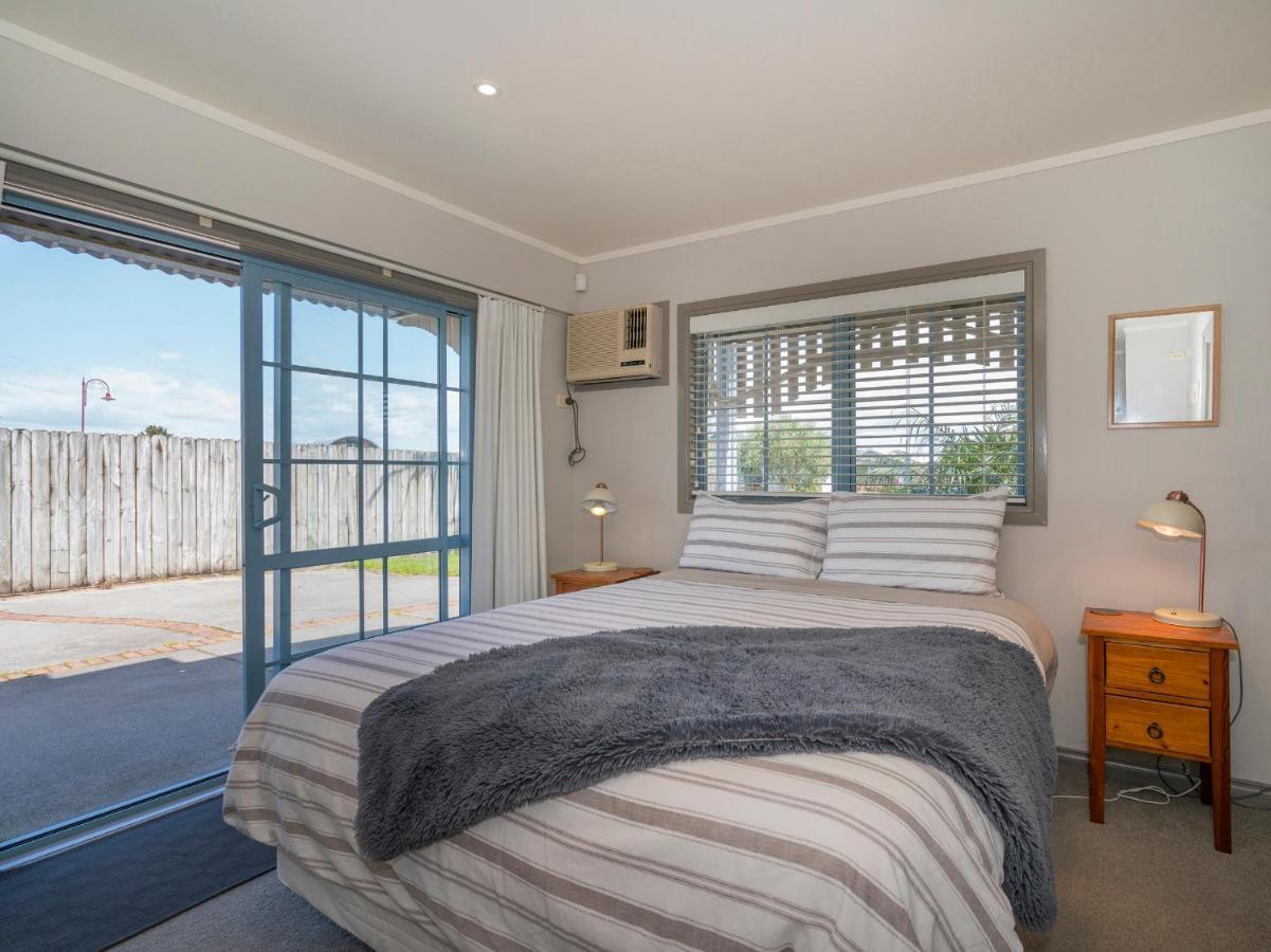 Pipi Dune Villa - Whitianga Holiday Home エクステリア 写真